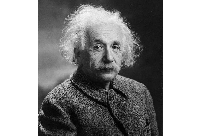 世界十大科学家 牛顿位列第一，电学之父排第十
